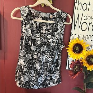 Liz Claiborne Black and White Fitted Sleeveless Tank Top